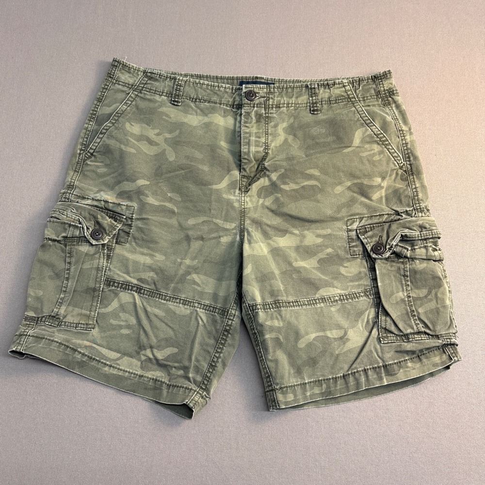 Aeropostale Mens Green Camo Cargo Shorts Size 38 Cotton Blend Camouflage